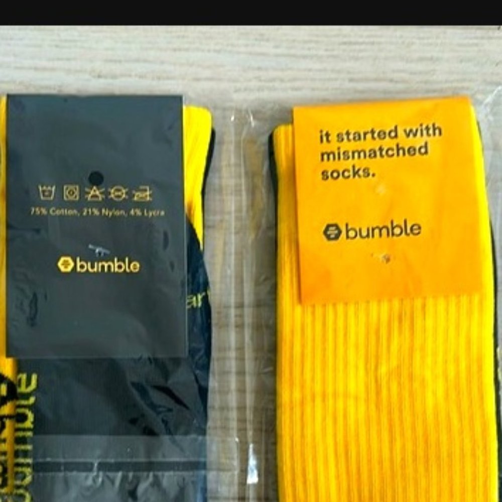 2 Pairs of New Unisex Bumble socks! One size
